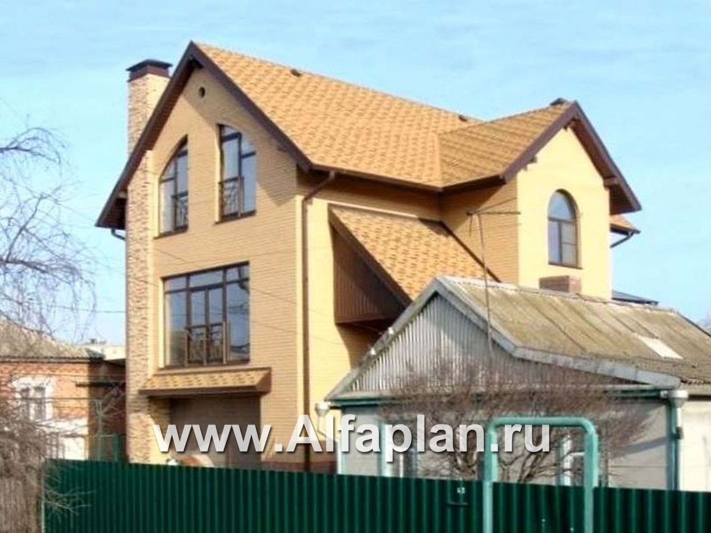 Проекты домов Альфаплан - «Экспрофессо» - комфортный дом для узкого участка - дополнительное изображение №1