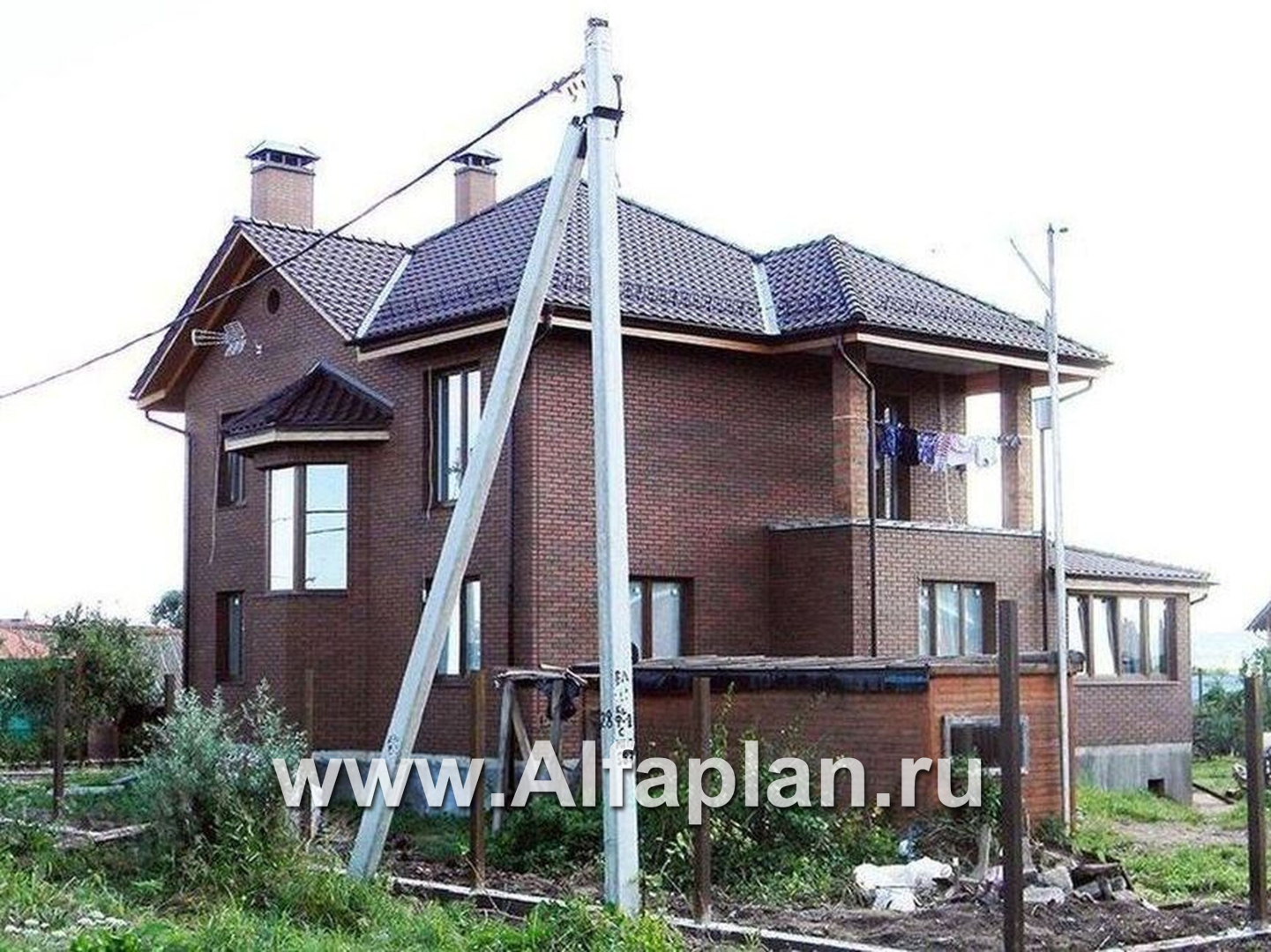 Проекты домов Альфаплан - «Лавиери Плюс»- проект дома с изящным крыльцом и эркером - дополнительное изображение №2